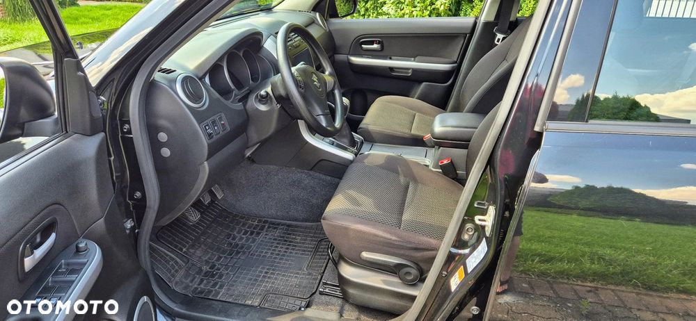 Suzuki Grand Vitara 2.0 Comfort - 6