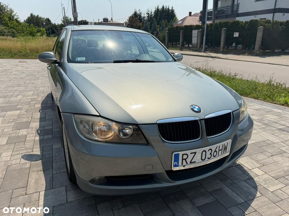 BMW Seria 3 318i - 16