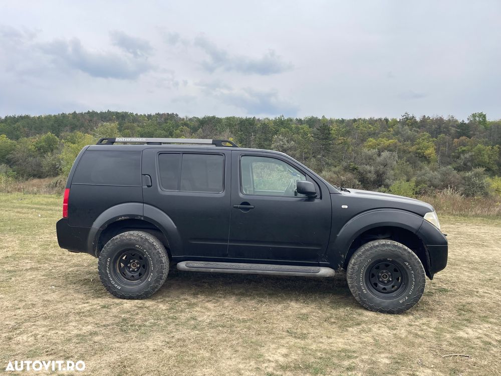Nissan Pathfinder - 4