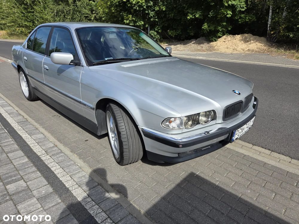 BMW Seria 7 740d - 2