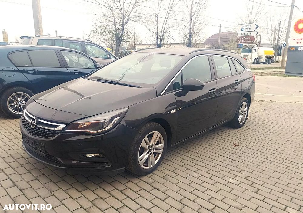 Opel Astra 1.6 D (CDTI) Start/Stop Dynamic - 2