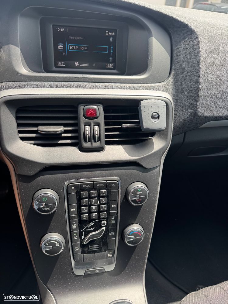 Volvo V40 2.0 D2 Kinetic - 9
