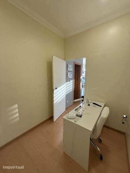 Alugo gabinete em Azeitao - Grande imagem: 2/4