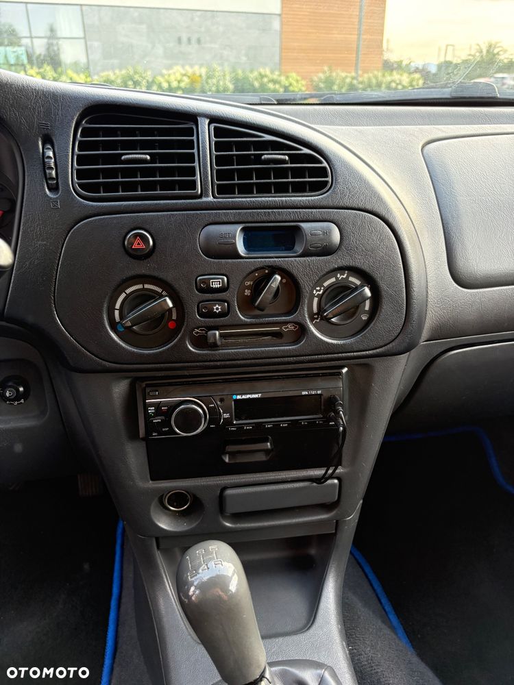 Mitsubishi Colt - 11