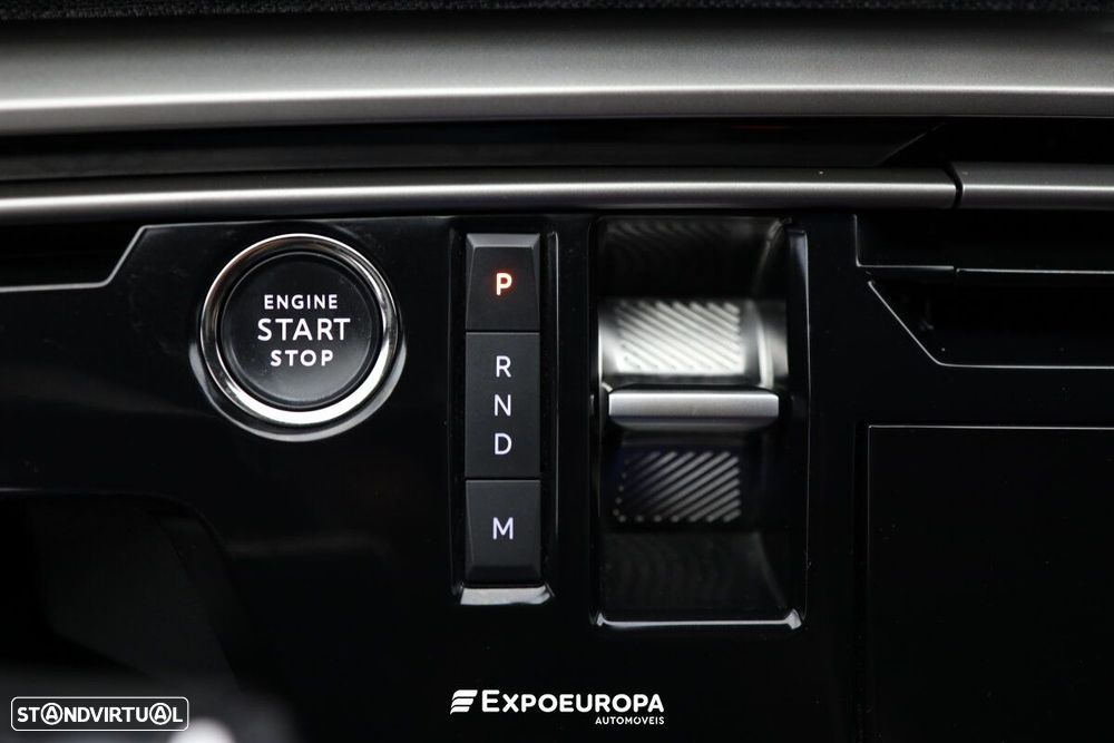 Peugeot 5008 1.2 Hybrid Allure Pack e-DCS6 - 19
