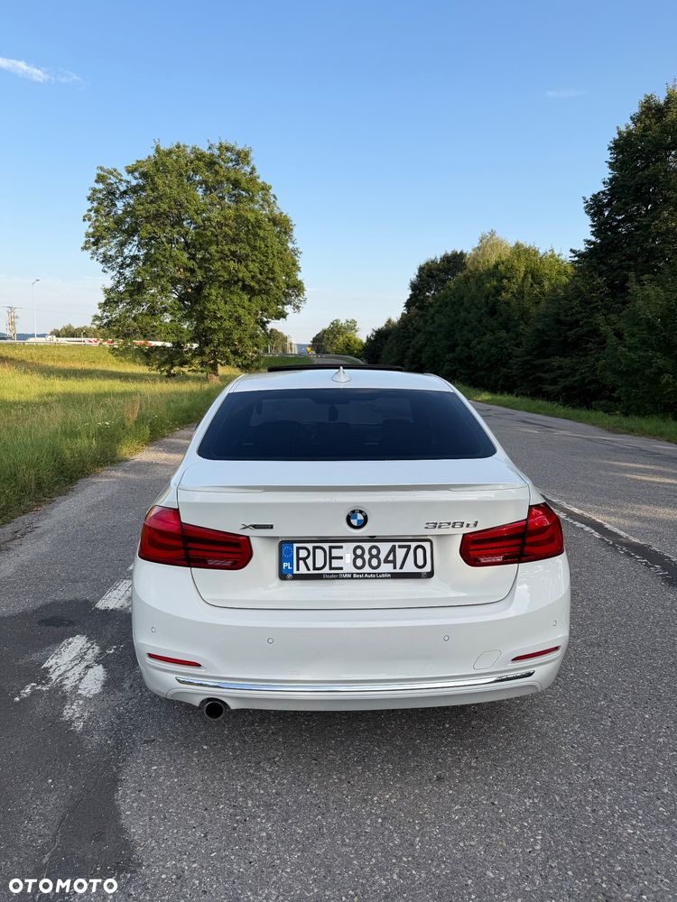 BMW Seria 3 320d xDrive Luxury Line - 8