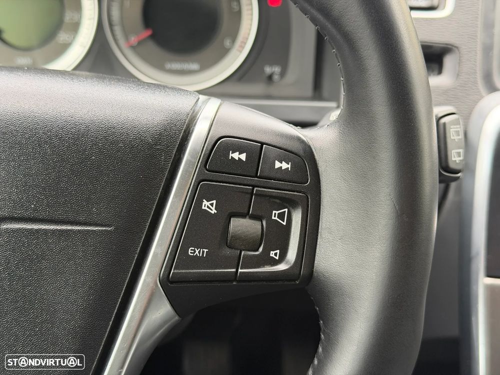 Volvo V60 1.6 D2 Drive Momentum Start/Stop - 13
