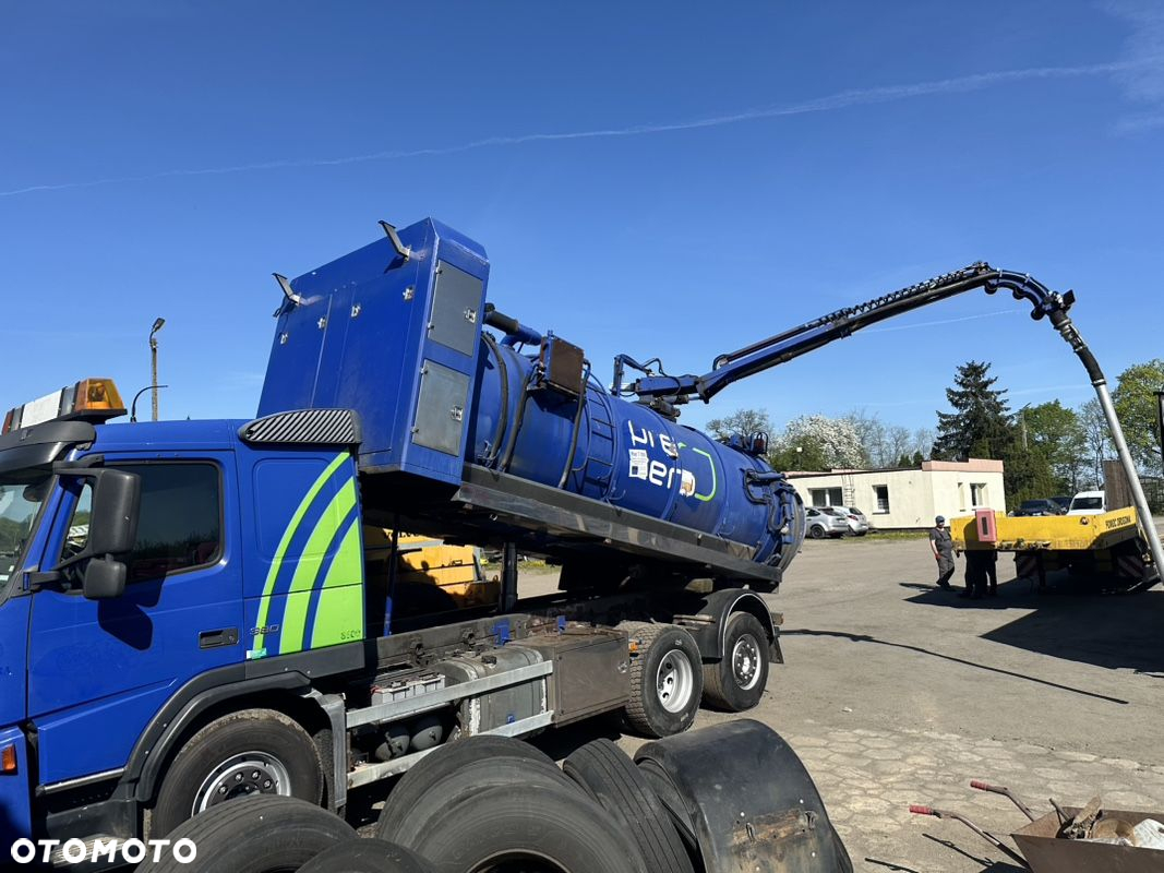 Volvo FM12 380 WUKO szambiarka + podajnik odsysacz do czyszczenia kanalizacji - 17