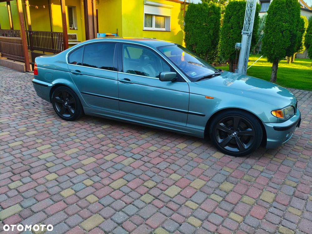BMW Seria 3 330i - 8