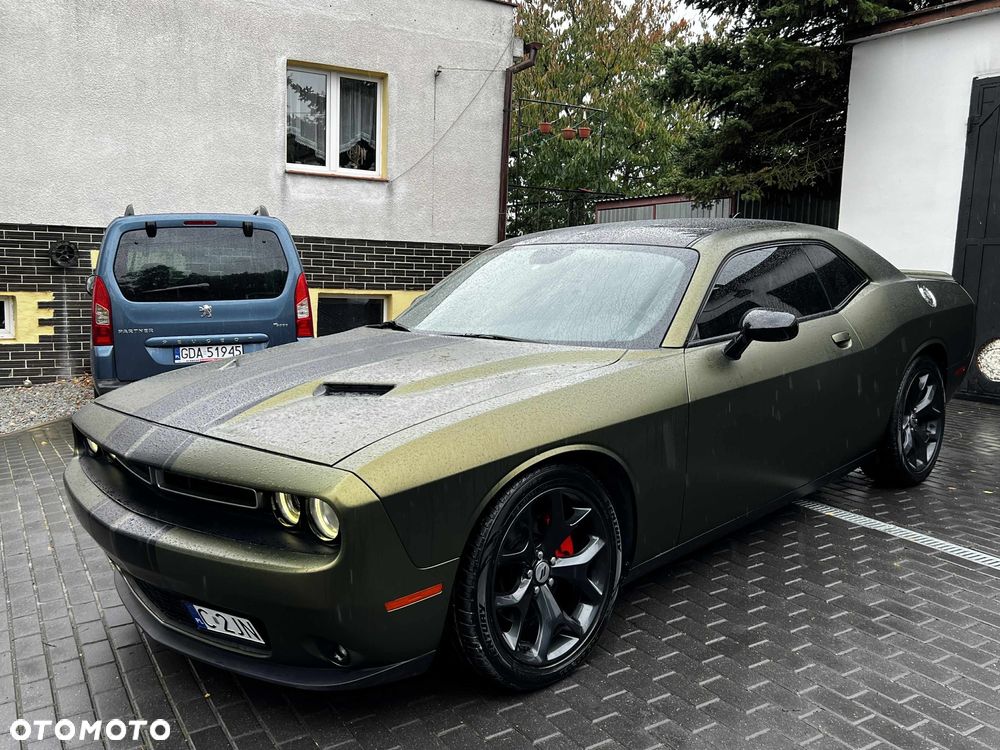 Dodge Challenger - 5