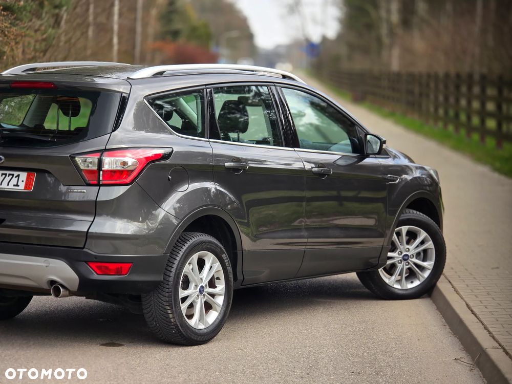 Ford Kuga 1.5 EcoBoost 2x4 Titanium - 38