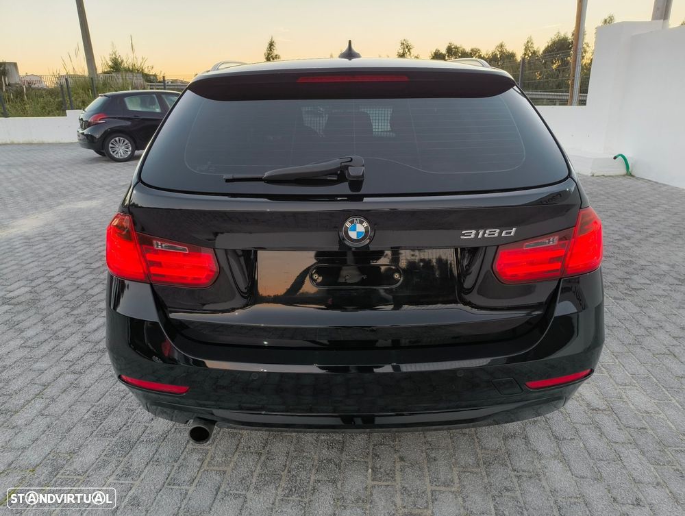 BMW 318 d Touring Aut. - 6