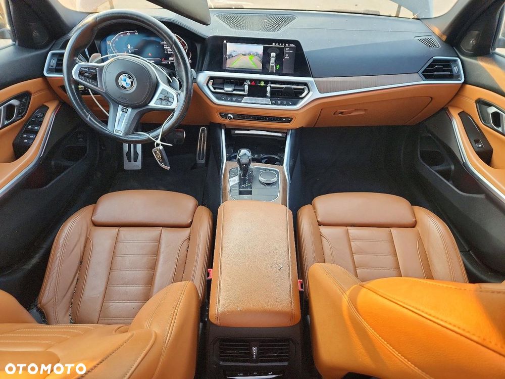 BMW Seria 3 330i xDrive Edition M Sport Shadow - 8