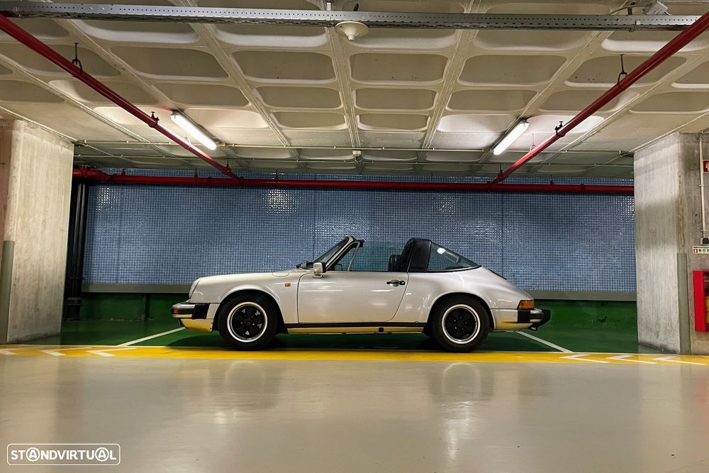 Porsche 911 Série G - 8