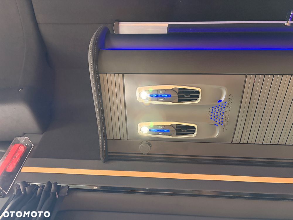 Mercedes-Benz Sprinter 519 - 21