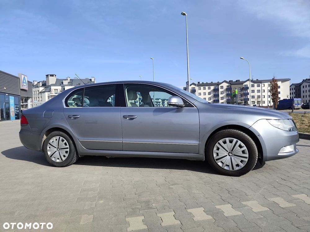 Skoda Superb 1.8 TSI Elegance DSG - 3