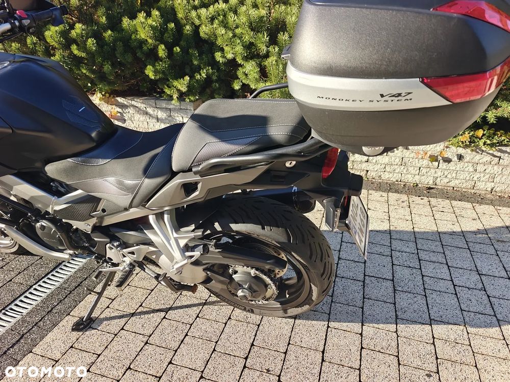 Honda VFR - 15