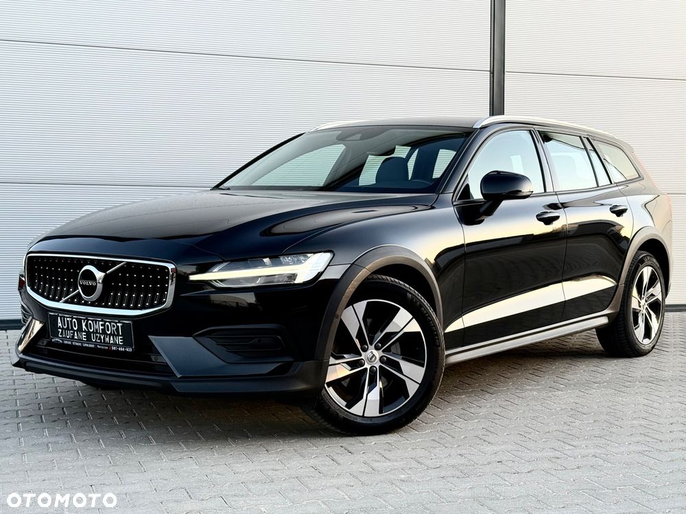 Volvo V60 Cross Country - 3