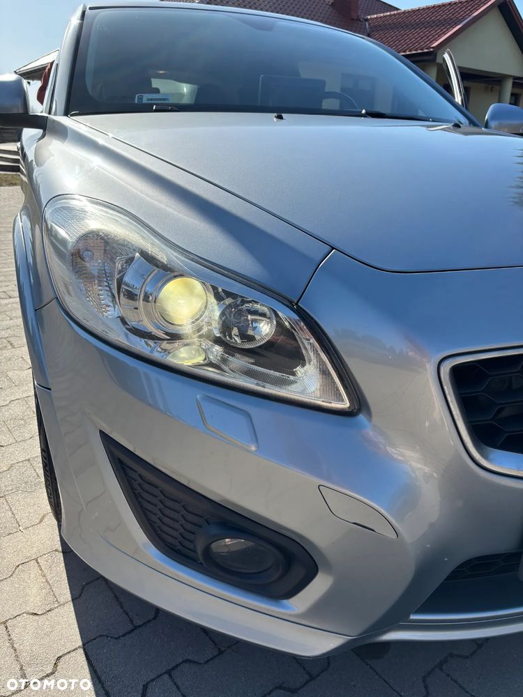 Volvo C30 D2 R-Design - 23