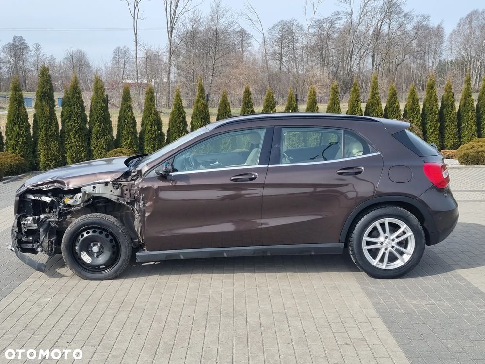 Mercedes-Benz GLA 200 (CDI) d 7G-DCT - 4