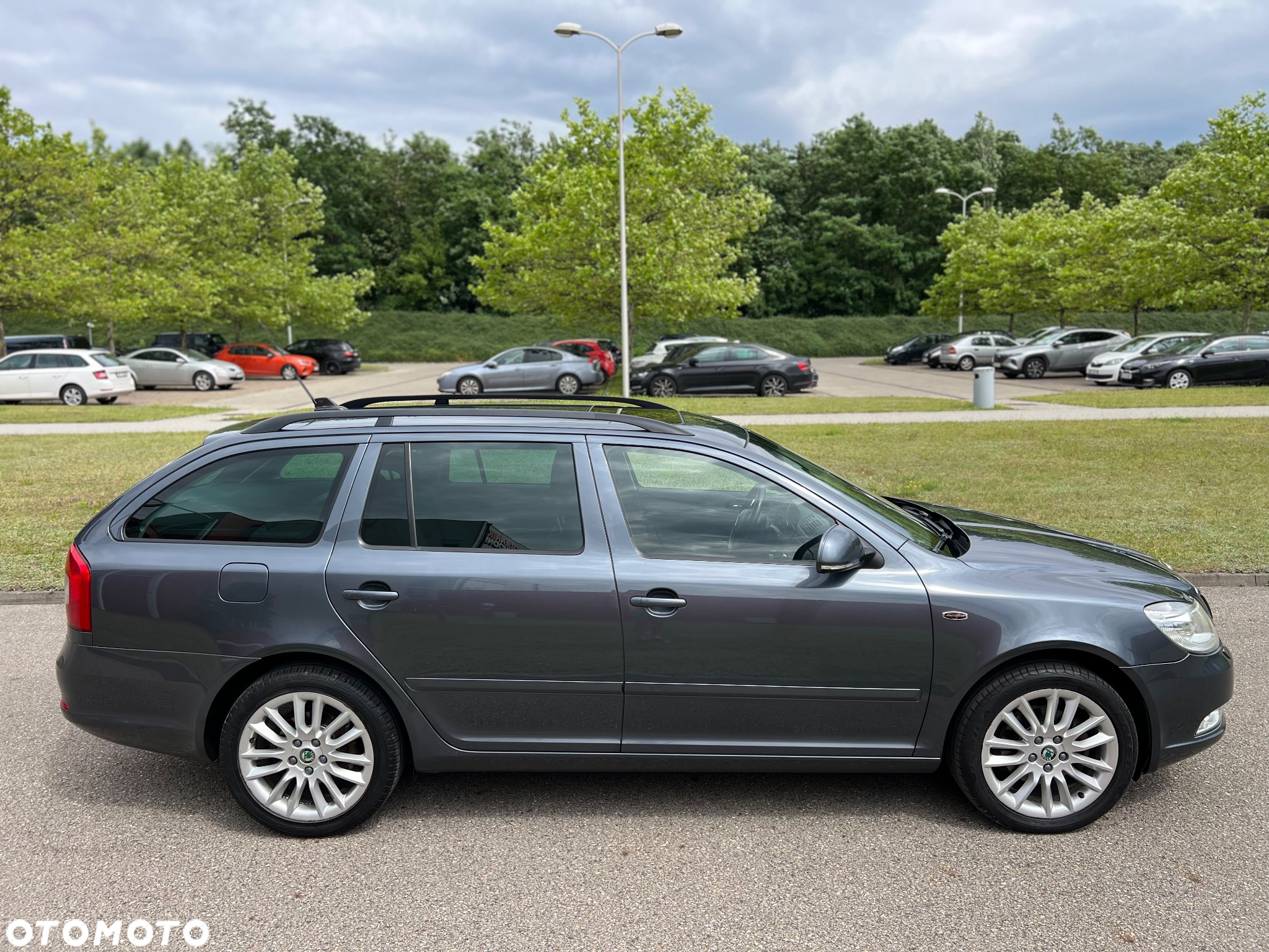 Skoda Octavia 1.8 TSI DSG Laurin & Klement - 9