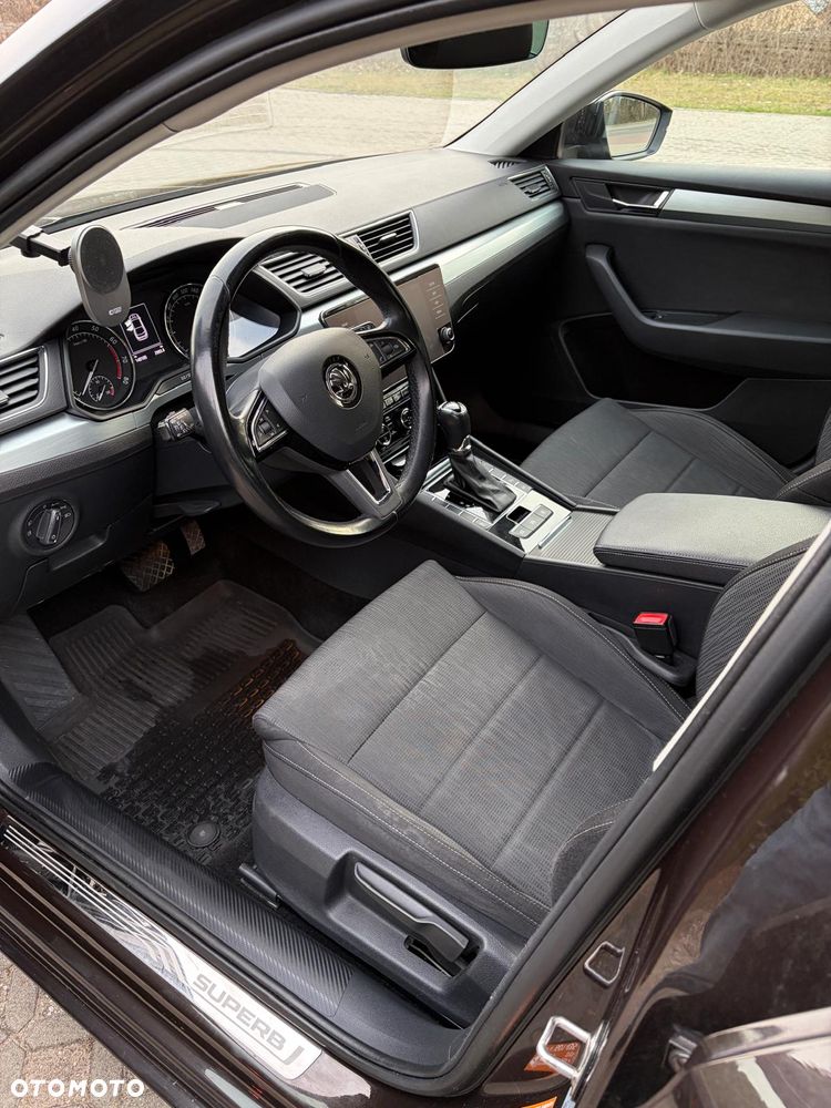 Skoda Superb 1.8 TSI Ambition DSG - 12