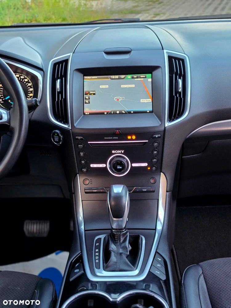 Ford S-Max 2.0 EcoBoost Titanium - 11