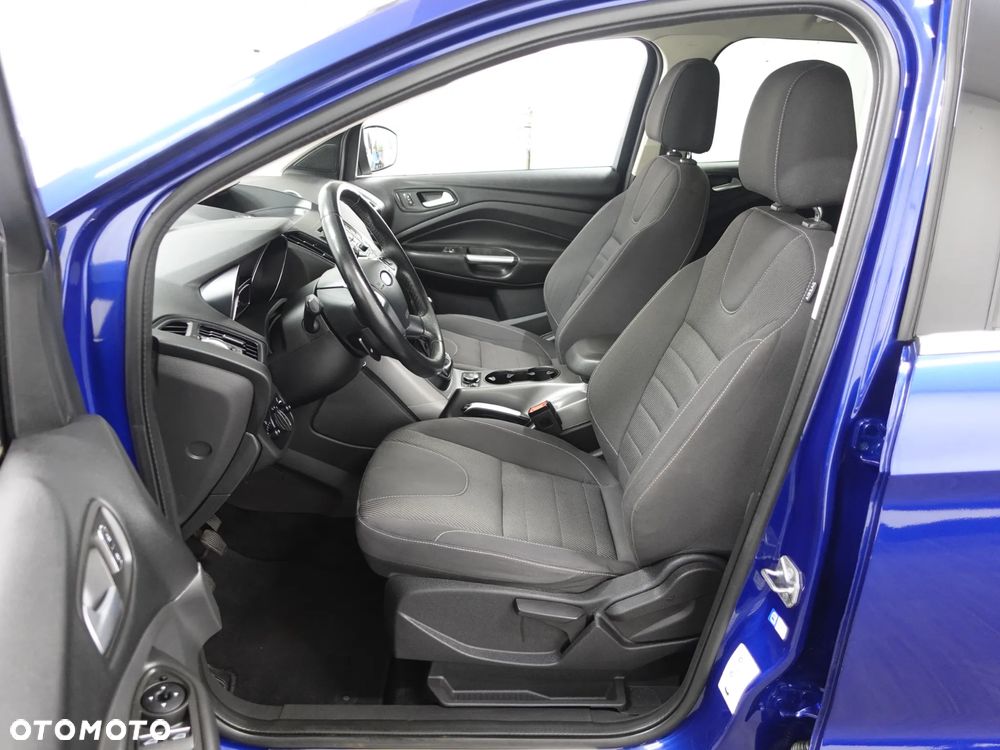 Ford Kuga - 20