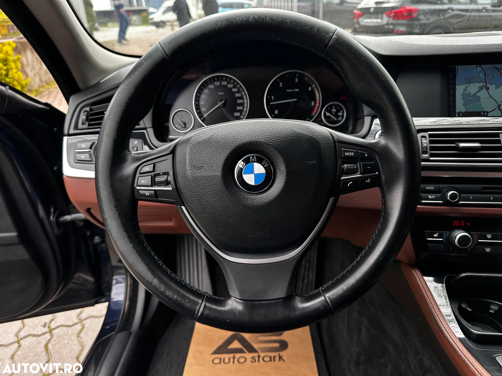 BMW Seria 5 525d Aut. - 22
