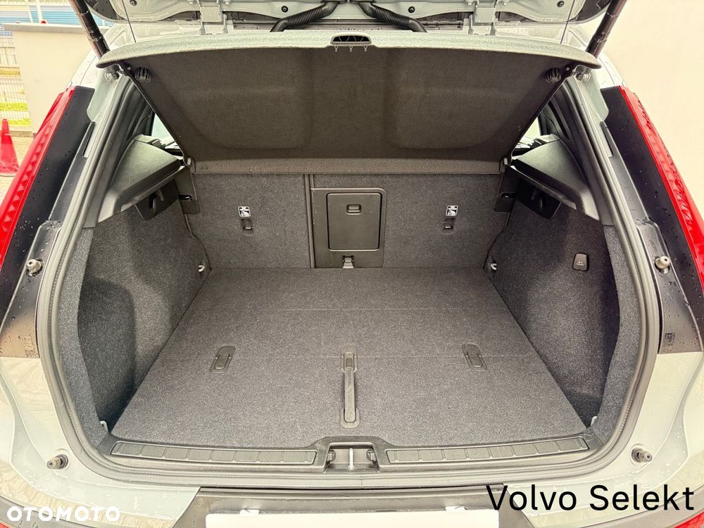 Volvo XC 40 - 30