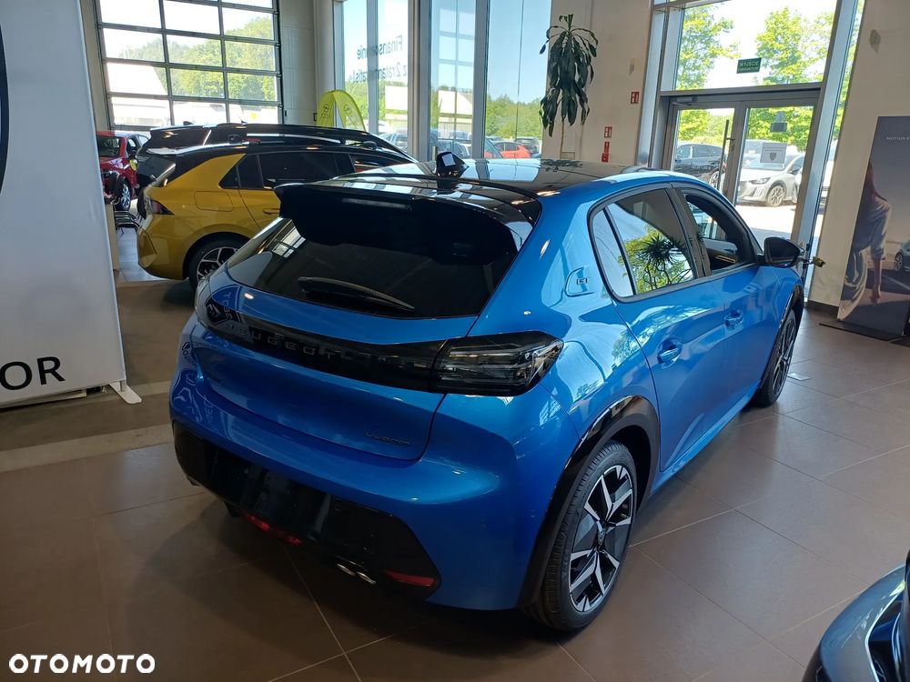 Peugeot 208 1.2 mHEV GT - 8