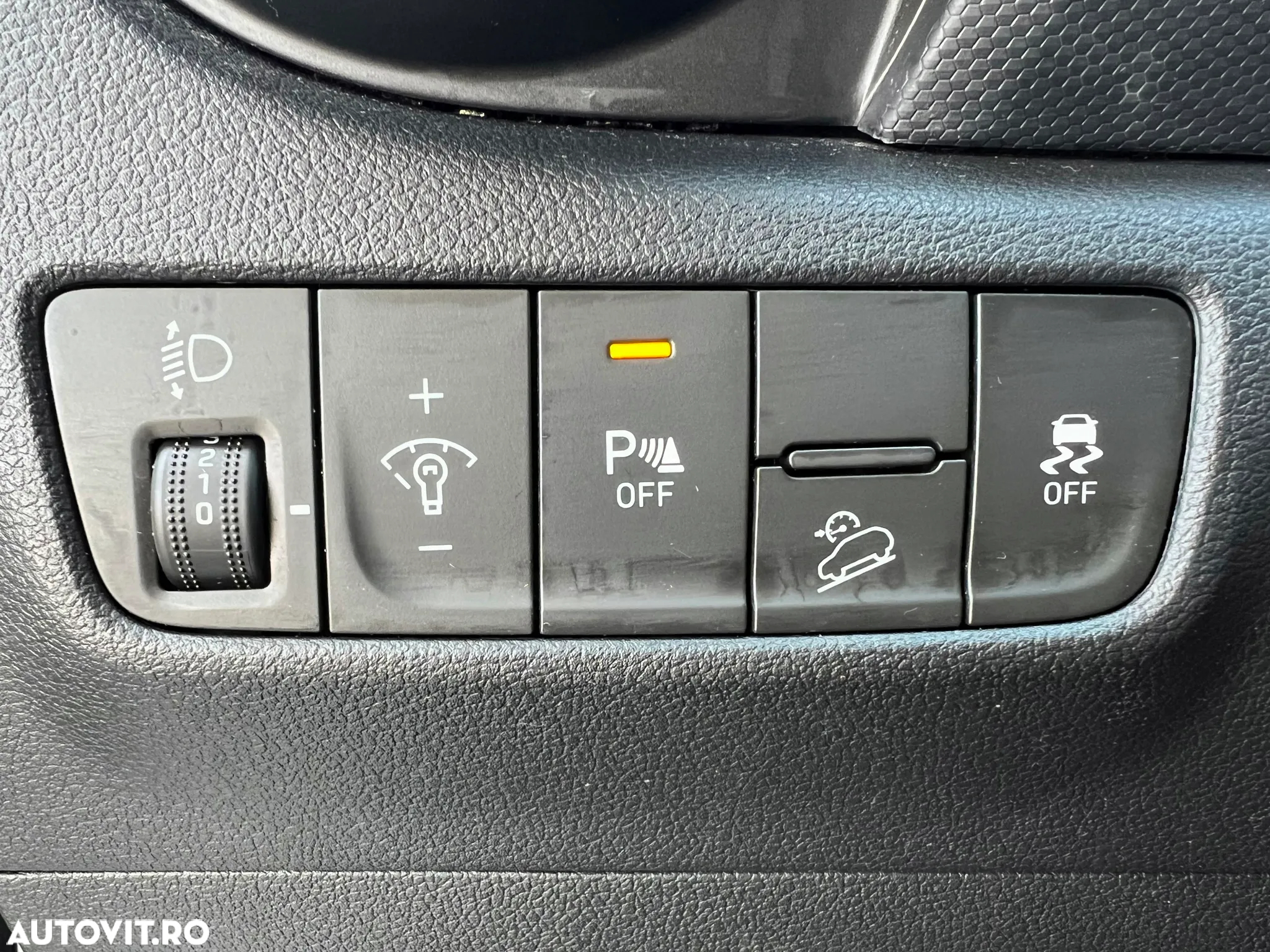 Hyundai KONA 1.0 T-GDI 120 CP 6MT 2WD Highway - 19