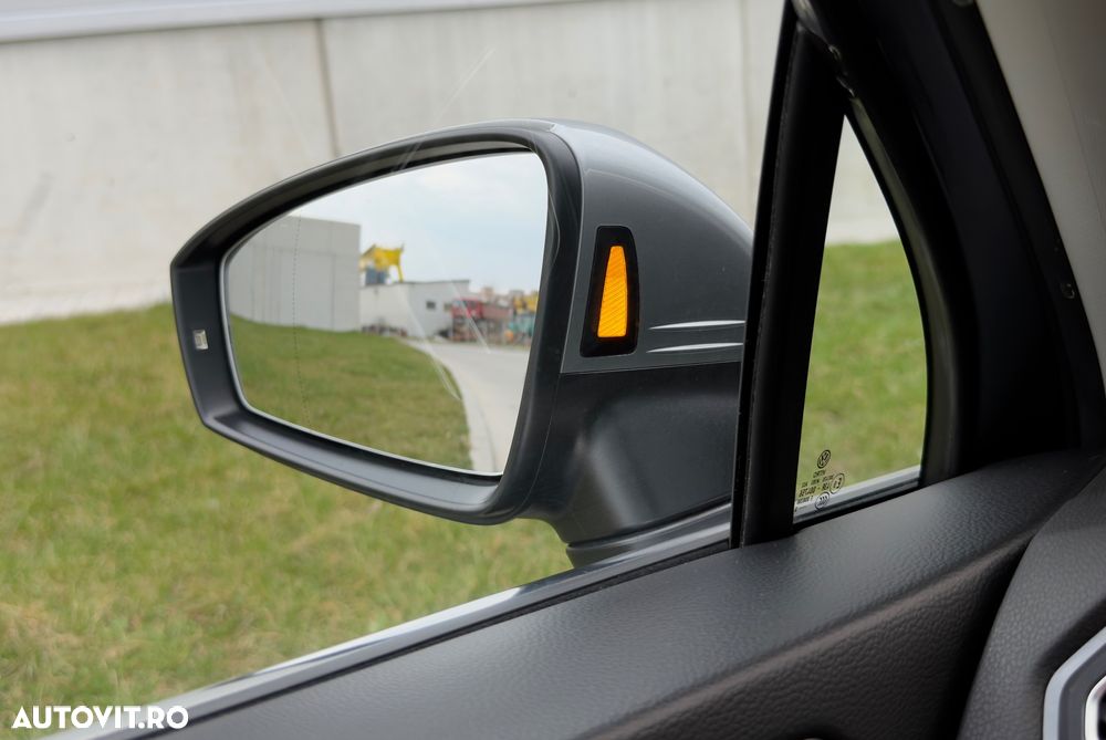 Volkswagen Tiguan 2.0 TDI SCR DSG IQ.DRIVE - 15