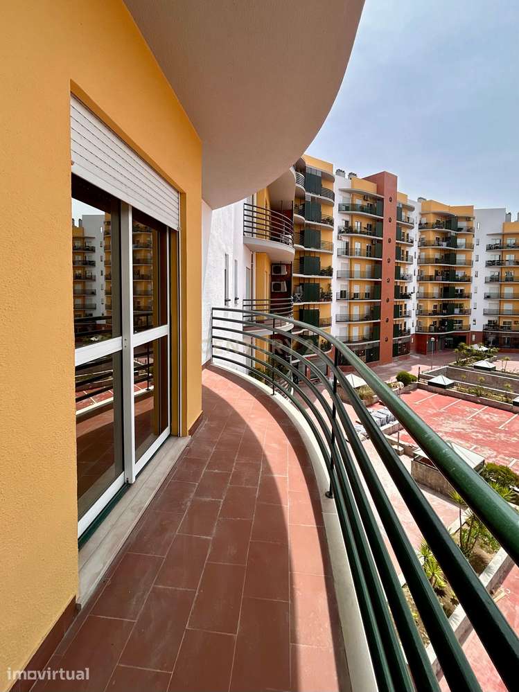 Apartamento T2 · 110 m² · Laranjeiras | Arrendamento | Mobilado | Gara - Grande imagem: 3/24