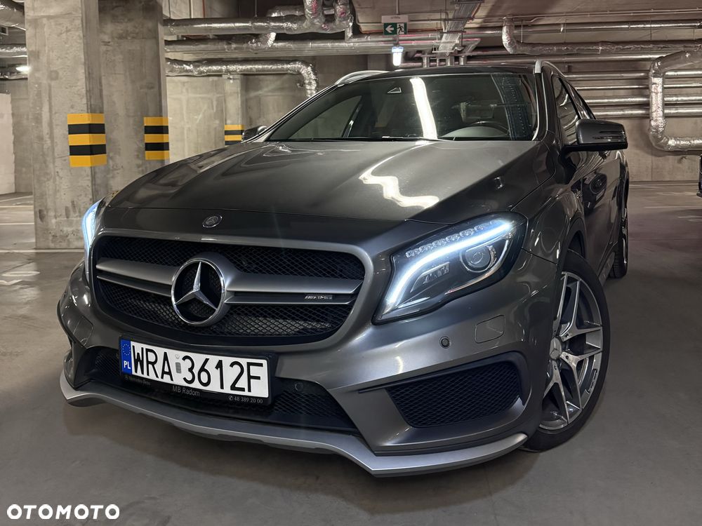 Mercedes-Benz GLA - 1