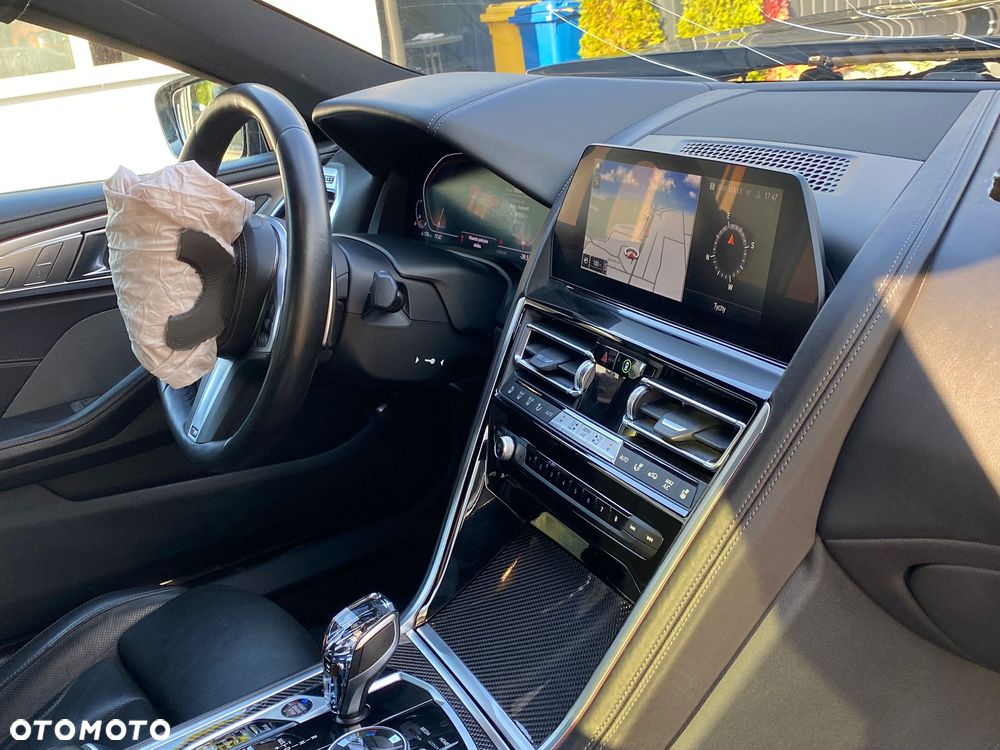 BMW Seria 8 840i xDrive - 24