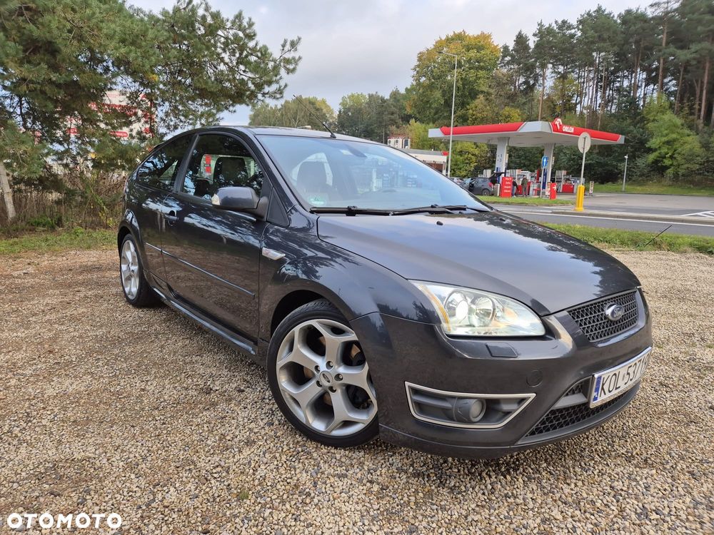 Ford Focus 2.5 ST - 36