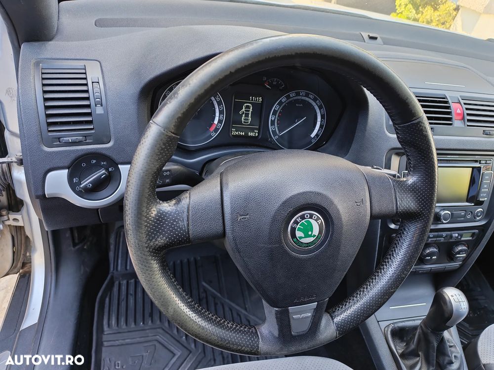 Skoda Octavia 2.0 TFSI RS - 13
