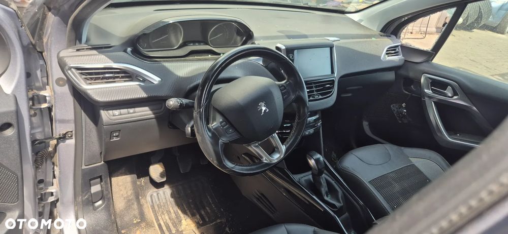 Peugeot 2008 1.2 Pure Tech GPF Crossway S&S - 15