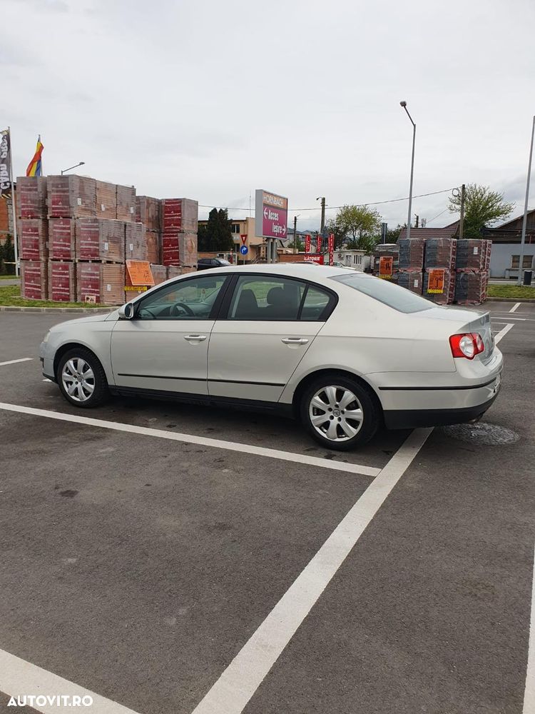 Volkswagen Passat 2.0TDI Comfortline DPF - 13