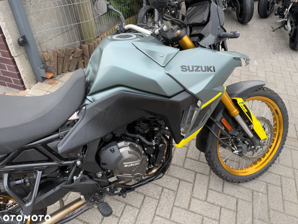 Suzuki DL - 22
