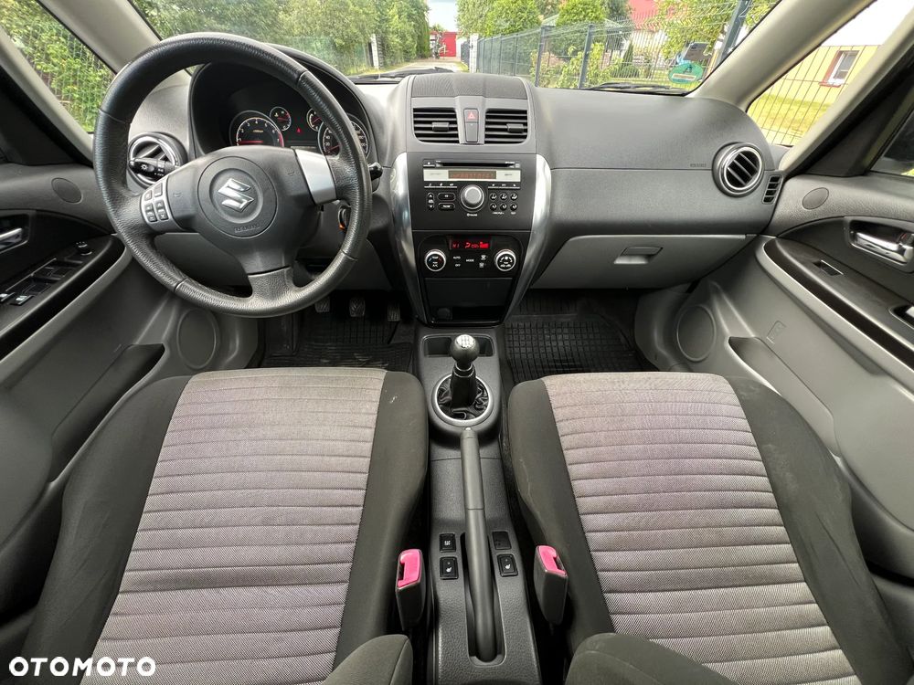 Suzuki SX4 1.6 Comfort - 12