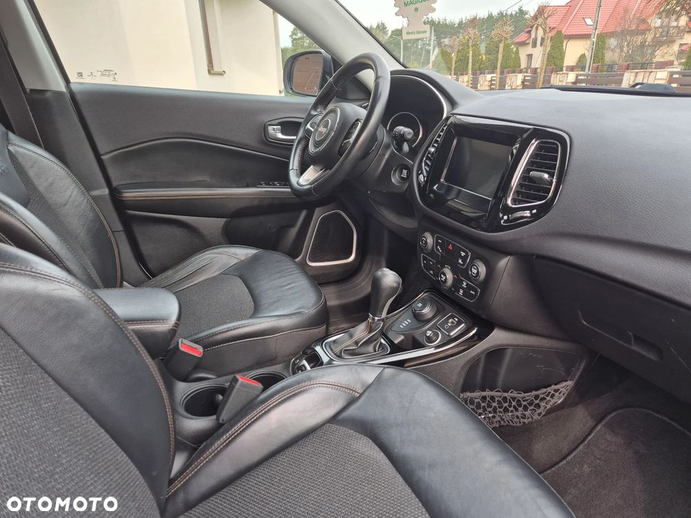 Jeep Compass 2.0 MultiJet Active Drive Automatik Limited - 33