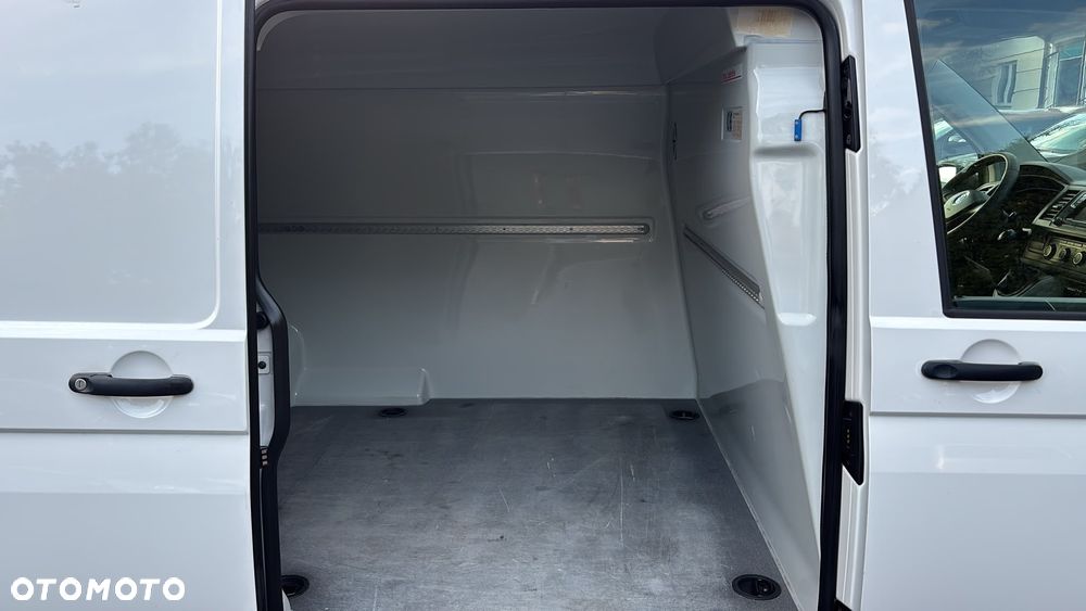 Volkswagen Transporter T6 - 19