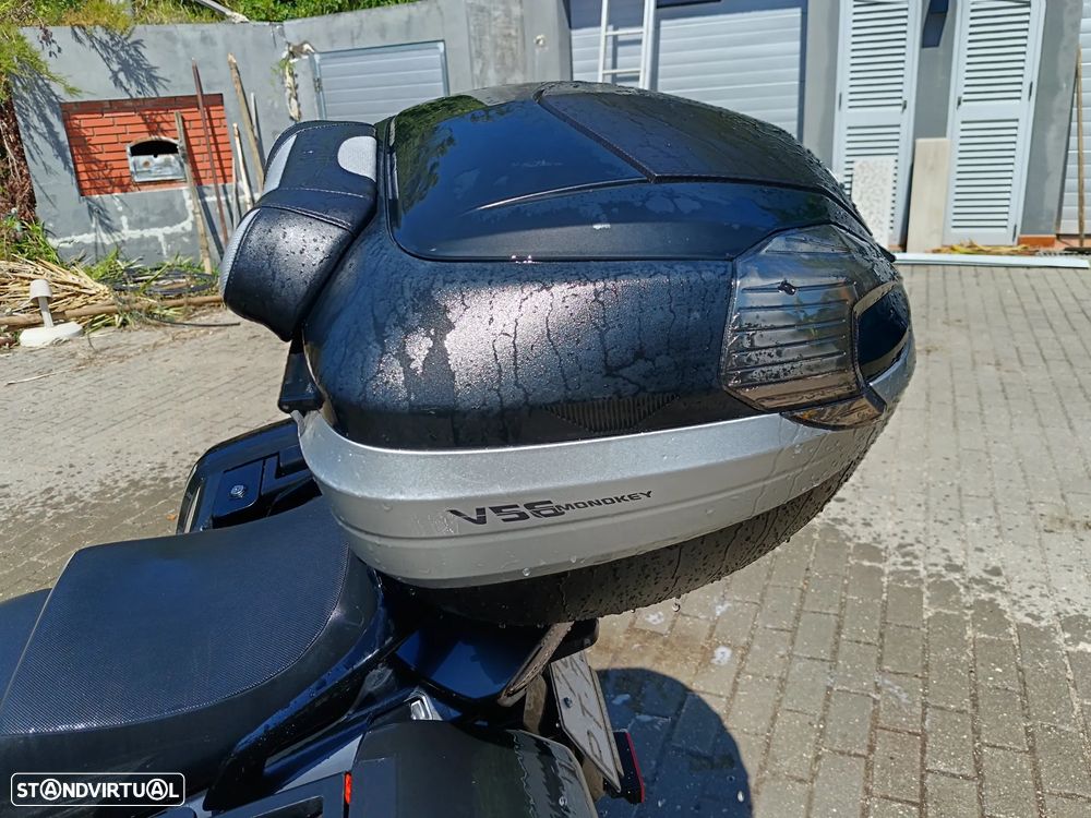 Yamaha FJR - 8