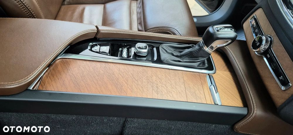 Volvo XC 90 D5 SCR AWD Inscription - 22