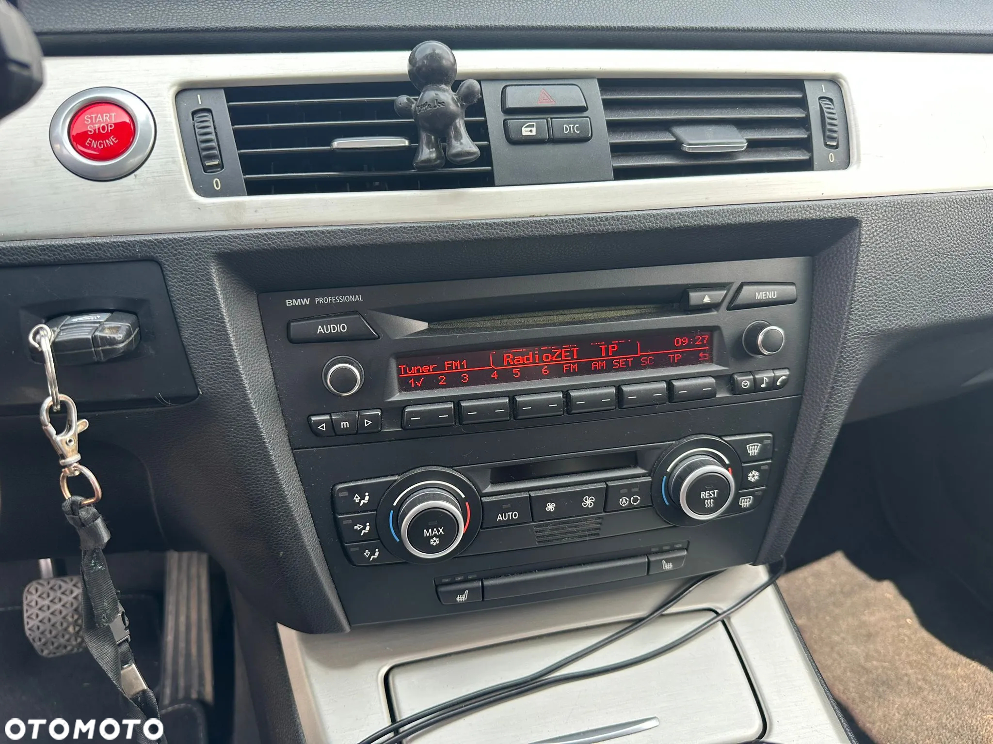 BMW Seria 3 318i - 11