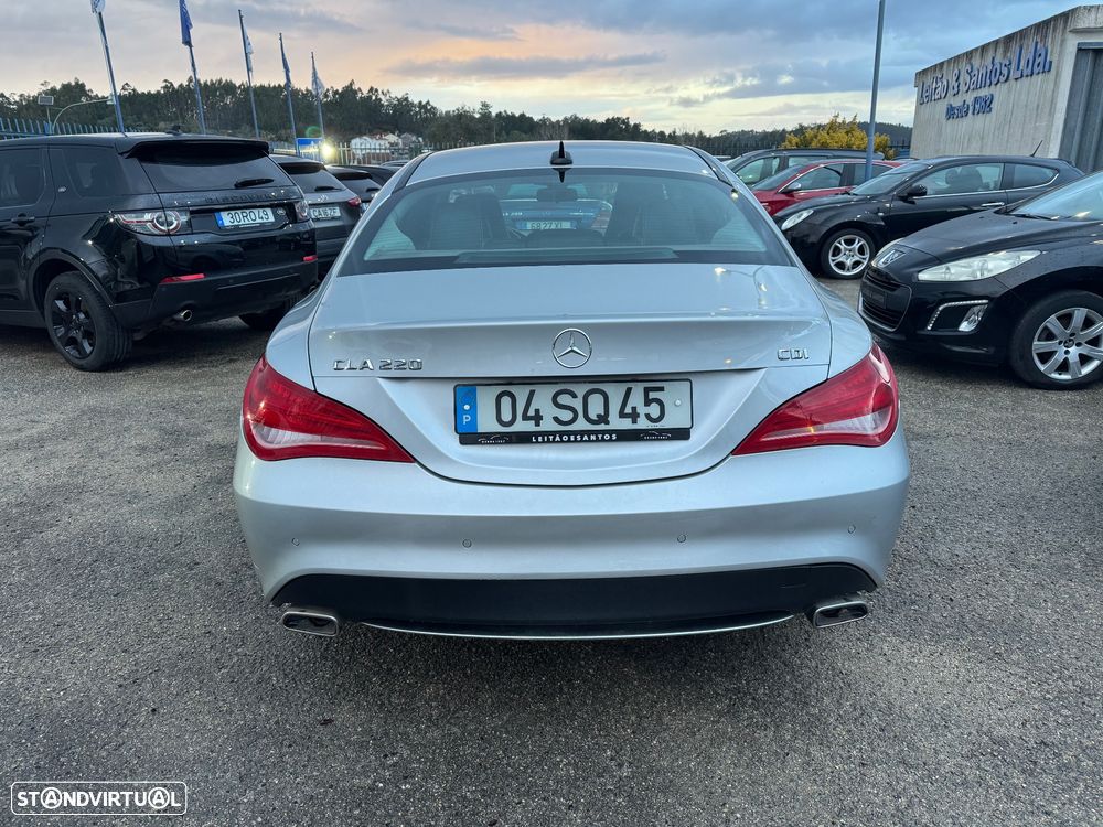 Mercedes-Benz CLA 220 d 7G-DCT Urban - 31
