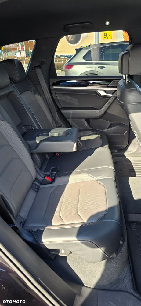 Volkswagen Touareg 3.0 V6 TFSI 4Motion R-Line - 24