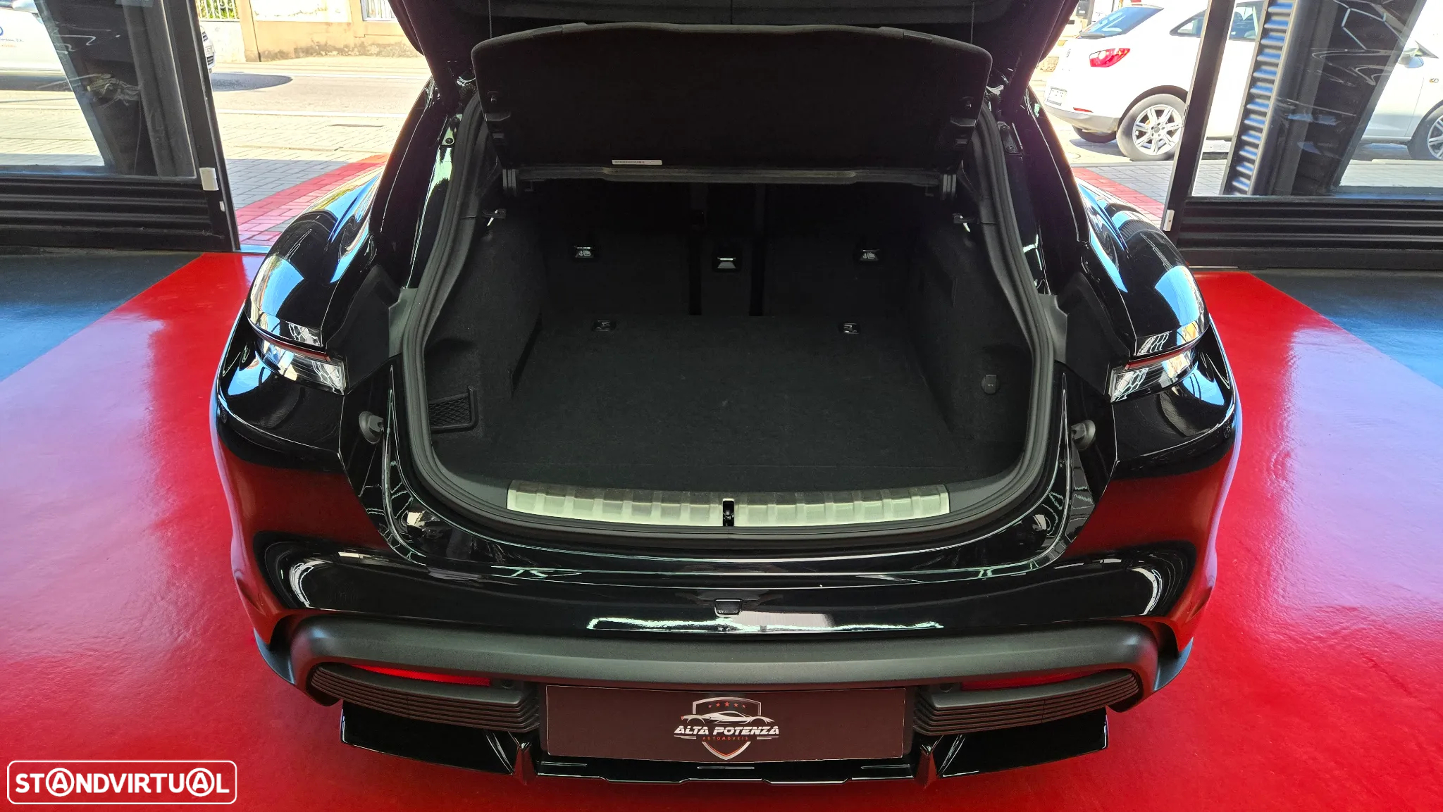 Porsche Taycan Cross Turismo Turbo - 16